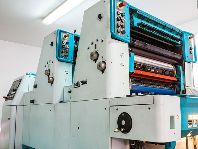 printing press machine printing company Tenerife graphic design service Imprenta Tenerife